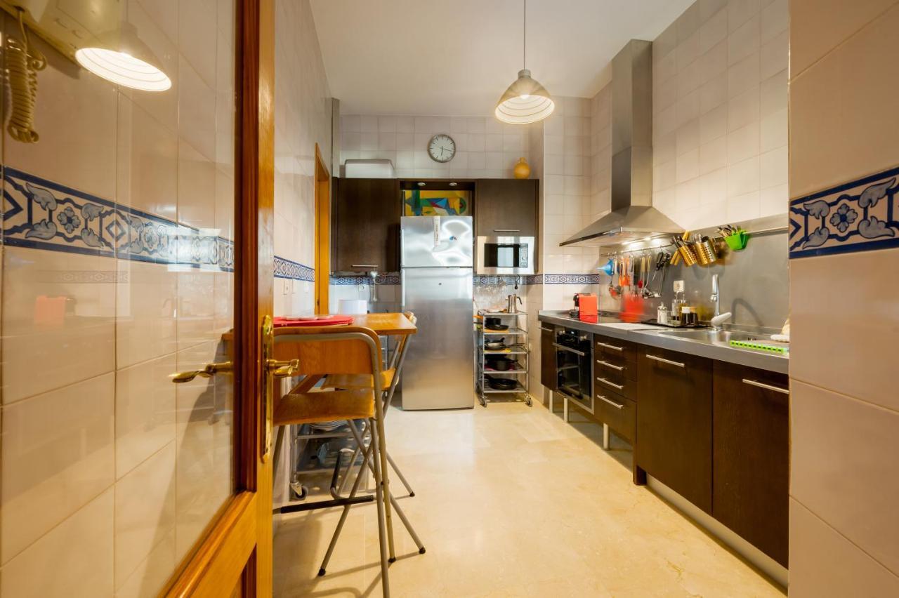Large And Practic - 3Bd 2Bth- Arenal Apartment Севиля Екстериор снимка